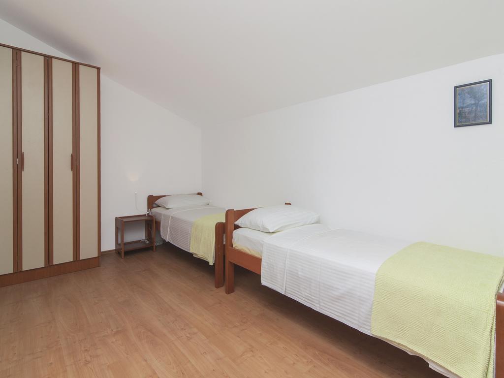 Apartments Ceja Near Sea Medulin Rum bild