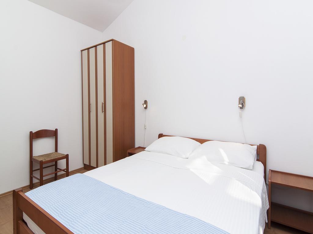 Apartments Ceja Near Sea Medulin Rum bild