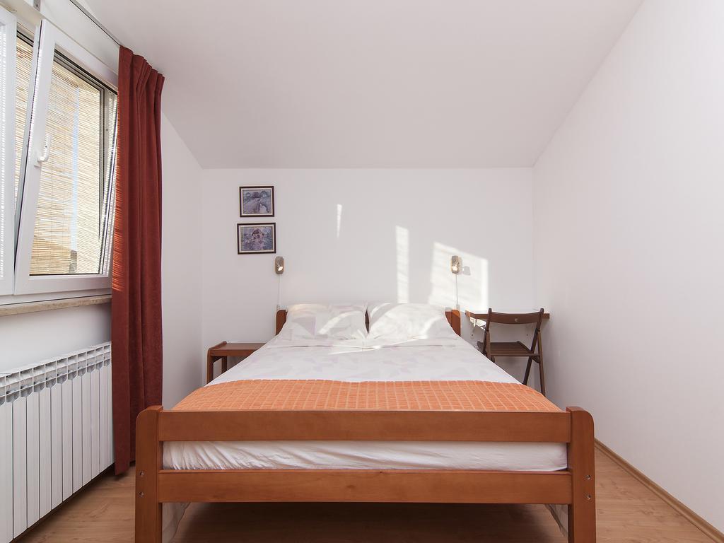 Apartments Ceja Near Sea Medulin Rum bild
